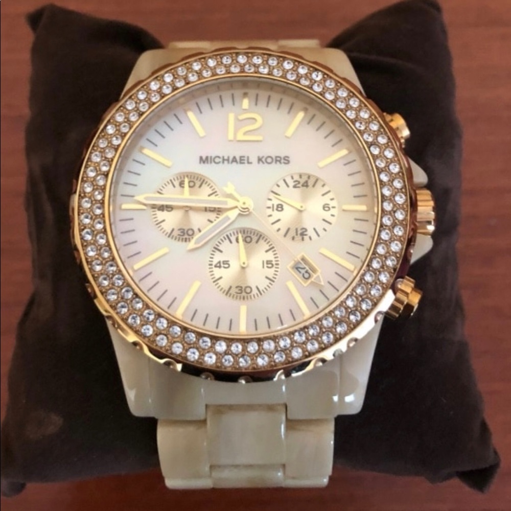 Michael Kors watch - Picture 2 of 4